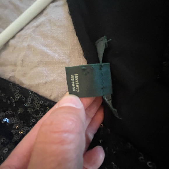 Ralph Lauren Evening, black v-neck, knee length, sequined, evening dress, size 6 - Picture 4 of 6